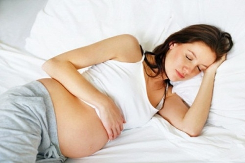 Cách đơn giản giúp mẹ bầu ngủ ngon trong thai kì
