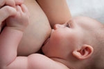 Cách giảm tình trạng căng sữa cho mẹ khi cai sữa cho con